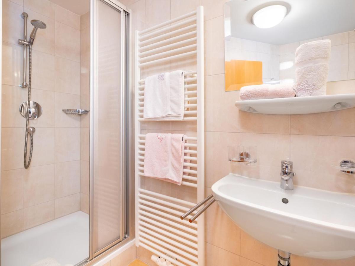 Rosa-9 By Interhome *